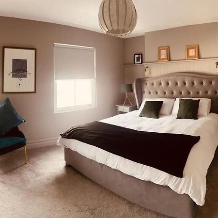 3 Bedroom Luxury Apartment Main Street Cashel  Exterior foto