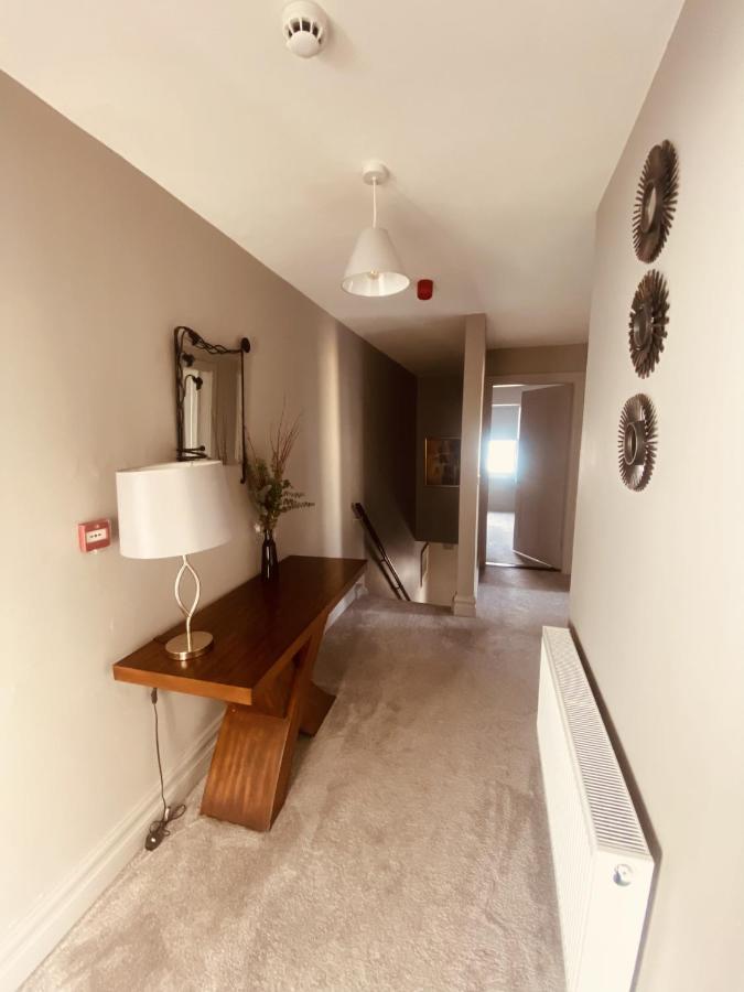 3 Bedroom Luxury Apartment Main Street Cashel  Exterior foto