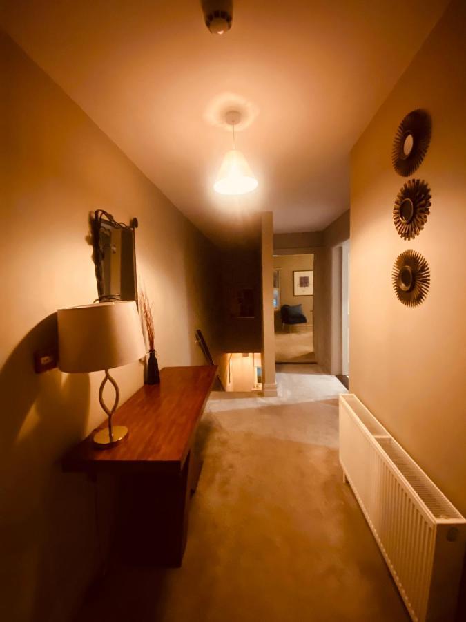 3 Bedroom Luxury Apartment Main Street Cashel  Exterior foto